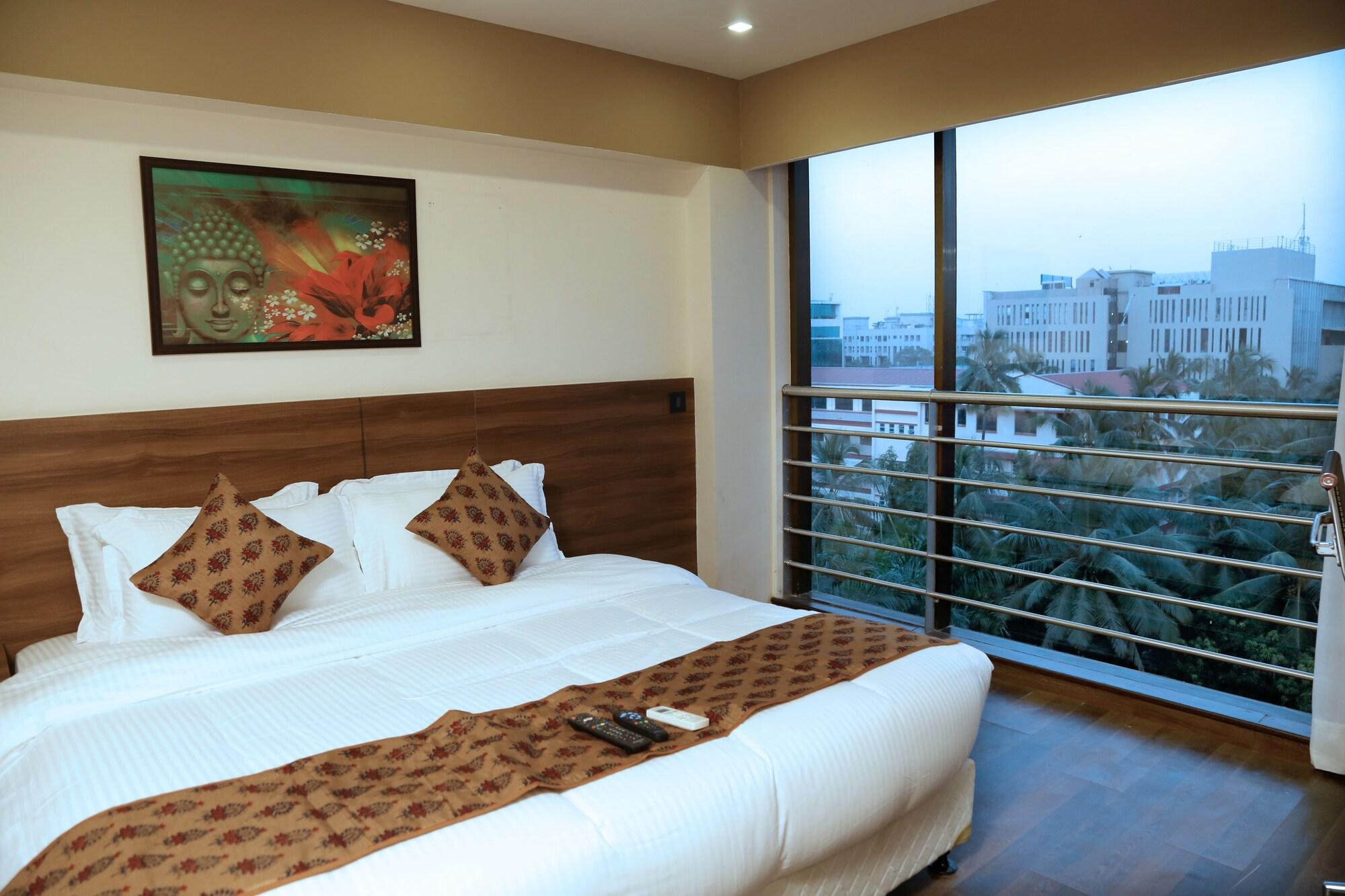 Hotel Mumbai House Andheri East, Mumbai Ngoại thất bức ảnh