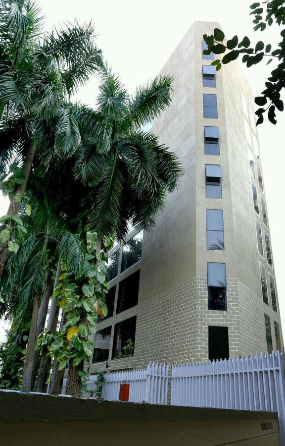 Hotel Mumbai House Andheri East, Mumbai Ngoại thất bức ảnh