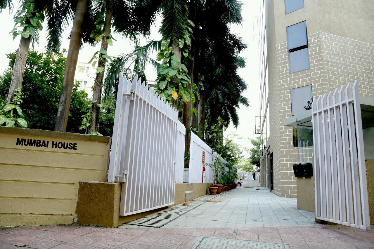 Hotel Mumbai House Andheri East, Mumbai Ngoại thất bức ảnh