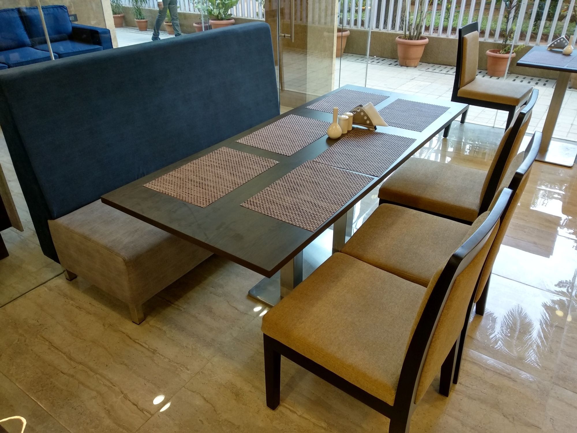 Hotel Mumbai House Andheri East, Mumbai Ngoại thất bức ảnh