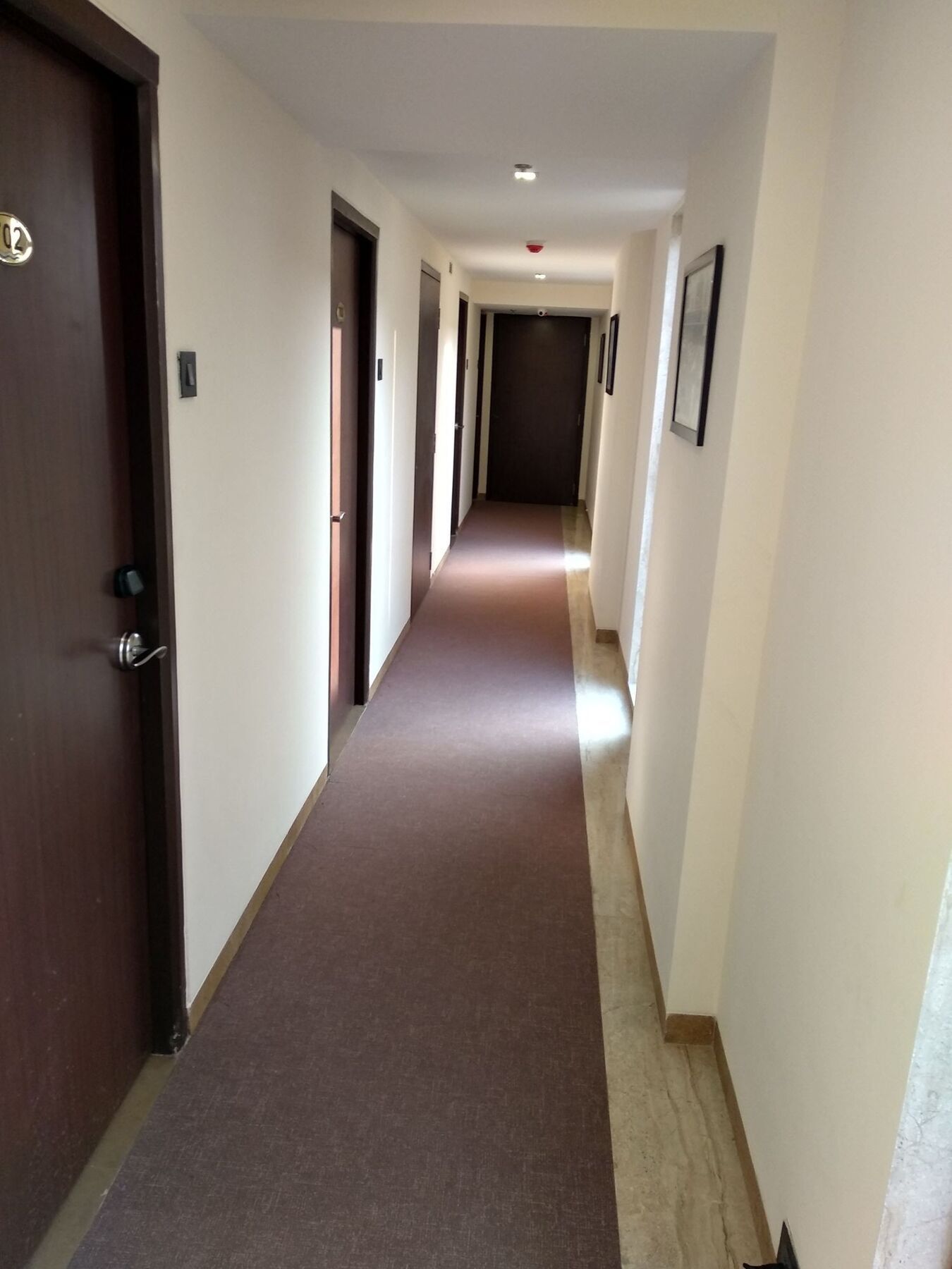 Hotel Mumbai House Andheri East, Mumbai Ngoại thất bức ảnh