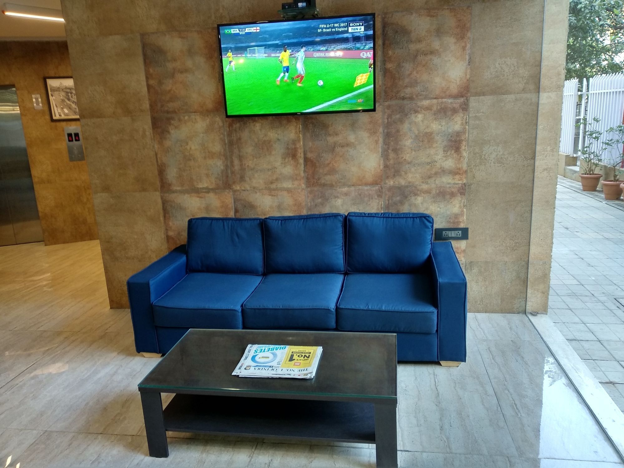 Hotel Mumbai House Andheri East, Mumbai Ngoại thất bức ảnh